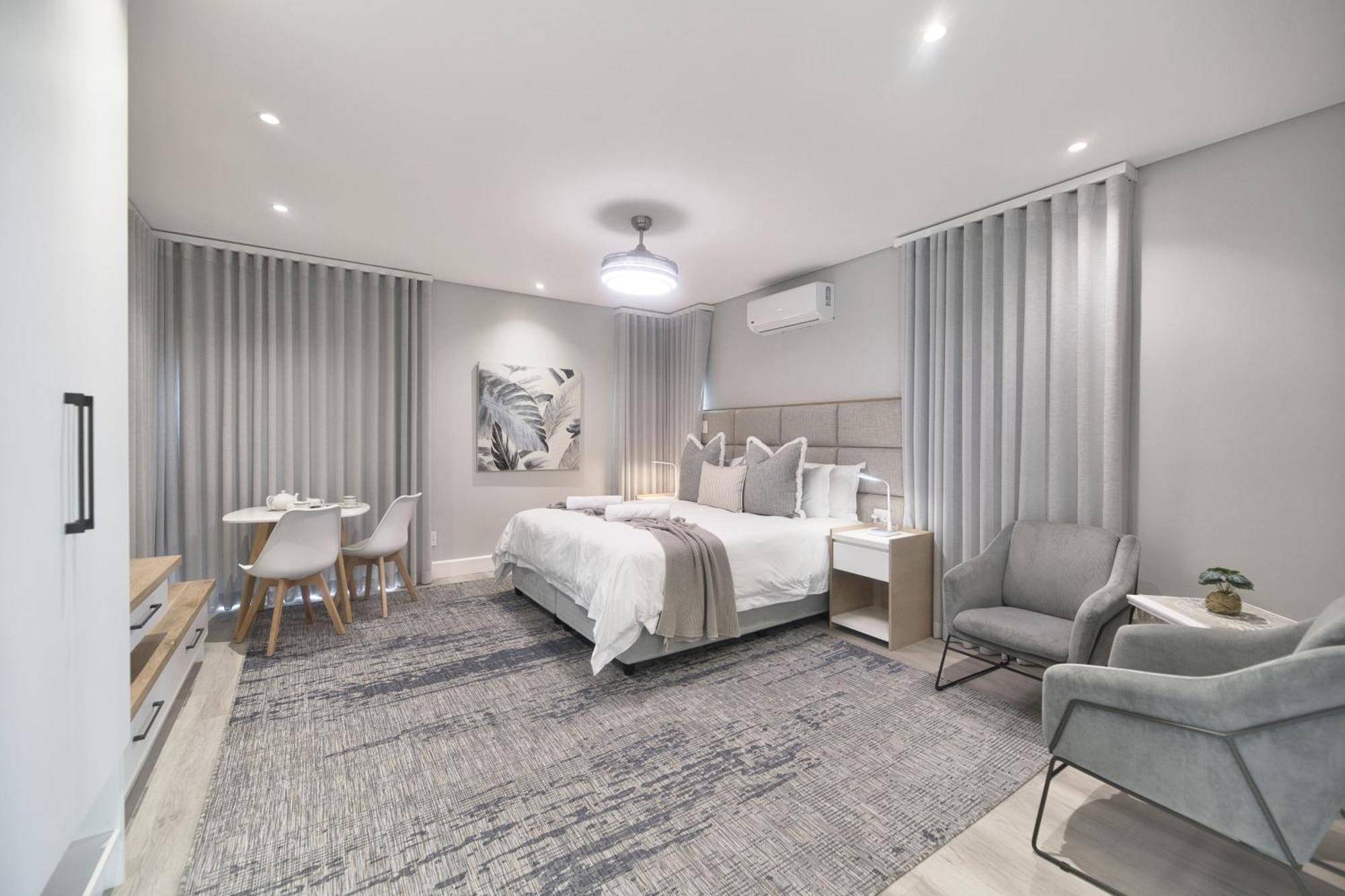 Cliff Haven Hotel Struisbaai Room photo