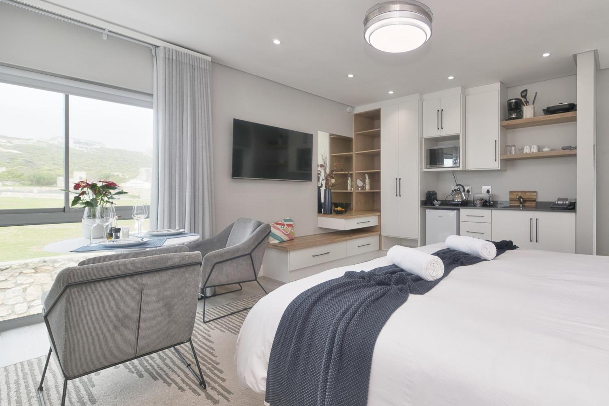 Cliff Haven Hotel Struisbaai Room photo