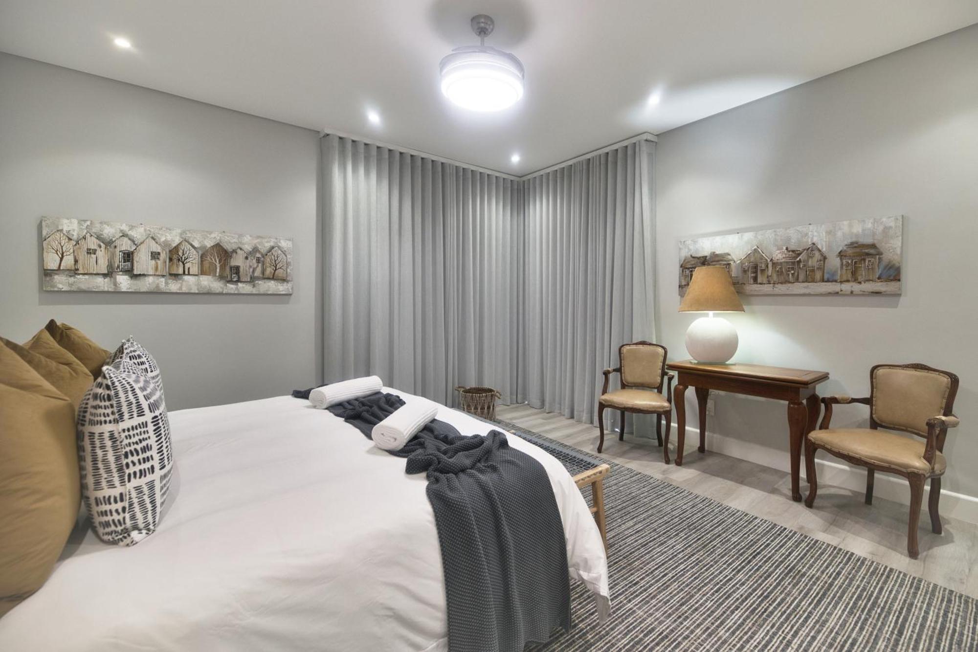 Cliff Haven Hotel Struisbaai Room photo